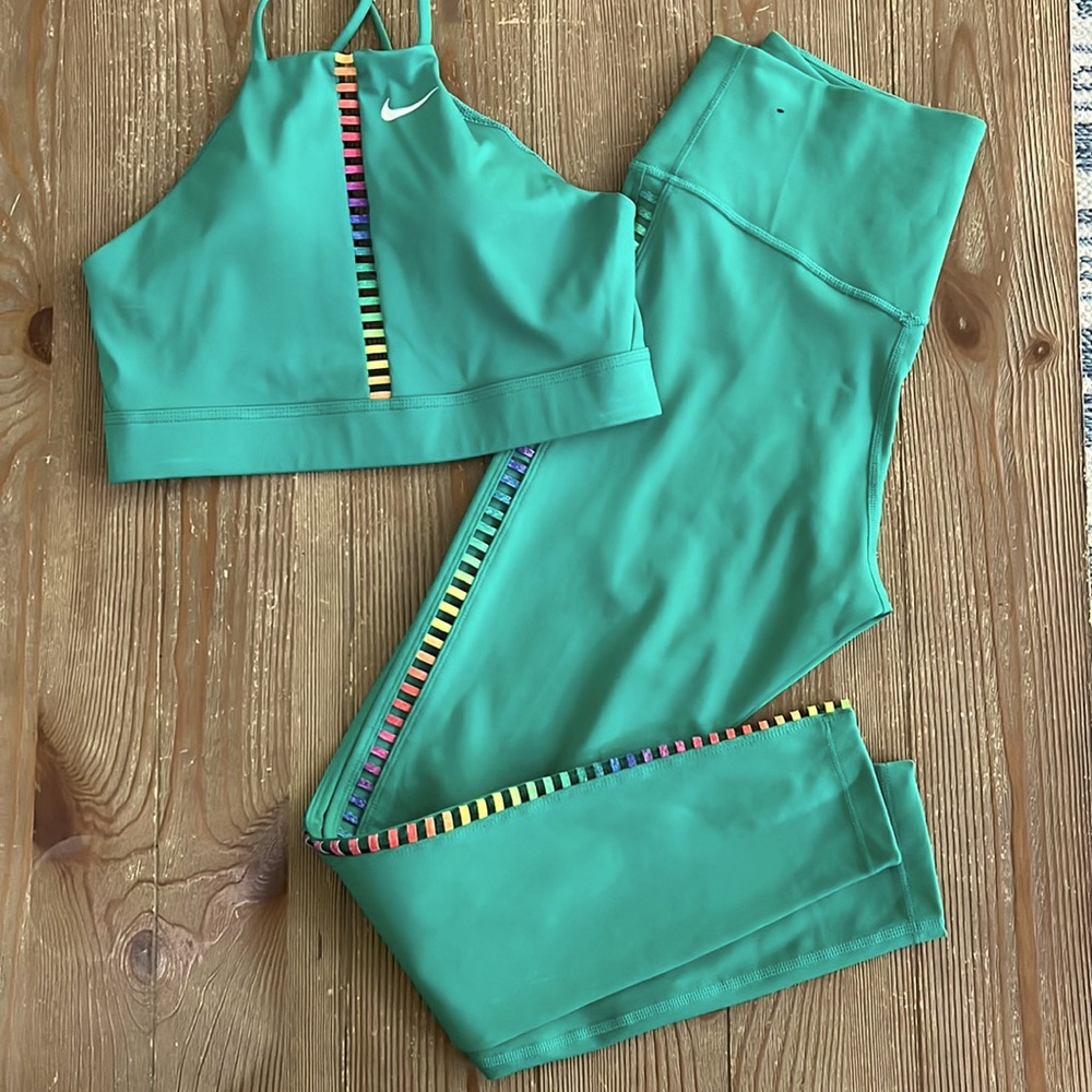Nike rainbow outfit